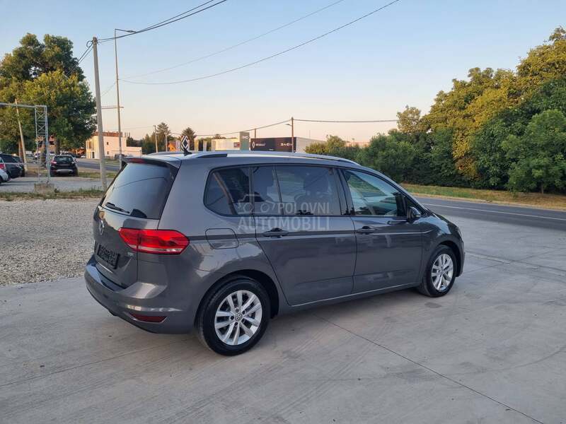 Volkswagen Touran 1.6 TDI DSG