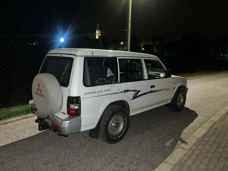 Mitsubishi Pajero 