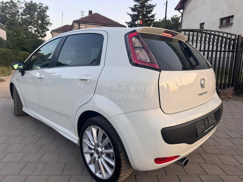 Fiat Grande Punto 1,4 SPORT ŠVAJC NOV