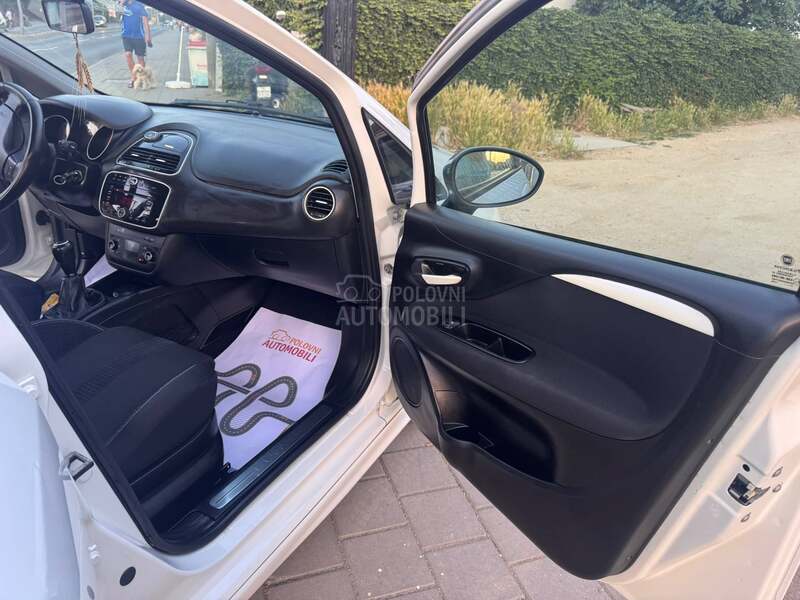 Fiat Grande Punto 1,4 SPORT ŠVAJC NOV