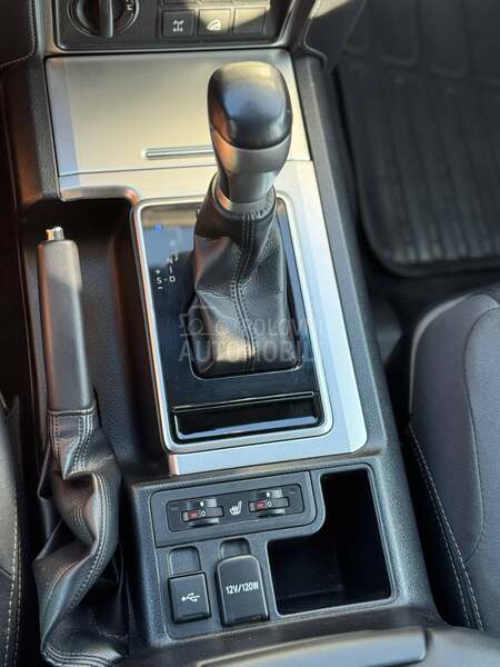 Toyota Land Cruiser EXECUTIVE N1 TERETNO
