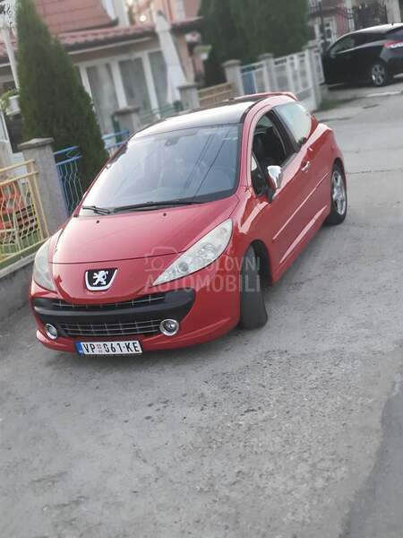 Peugeot 207 1.6 gti rc