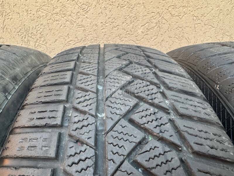 Continental 215/65 R17 Zimska