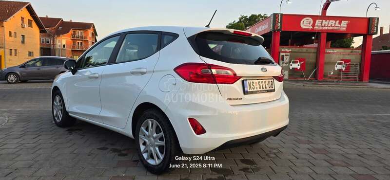 Ford Fiesta 1.1  N.A.V.I