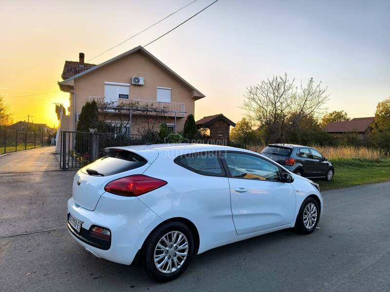 Kia pro_cee`d 