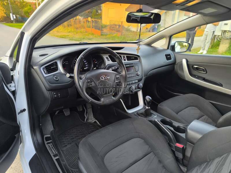 Kia pro_cee`d 