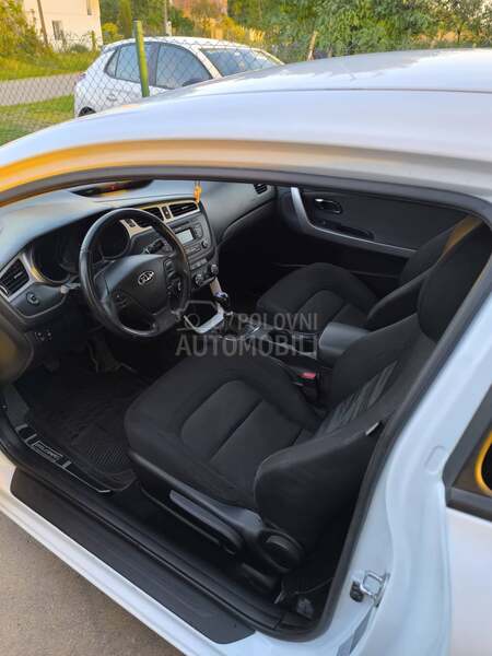 Kia pro_cee`d 