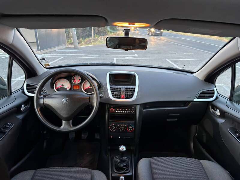 Peugeot 207 1.4 eHdi VEL SERV.