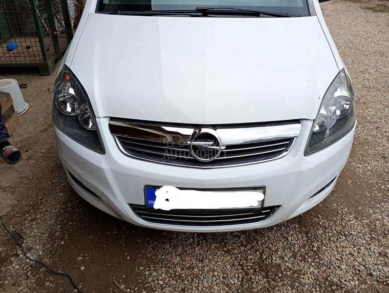 Opel Zafira 
