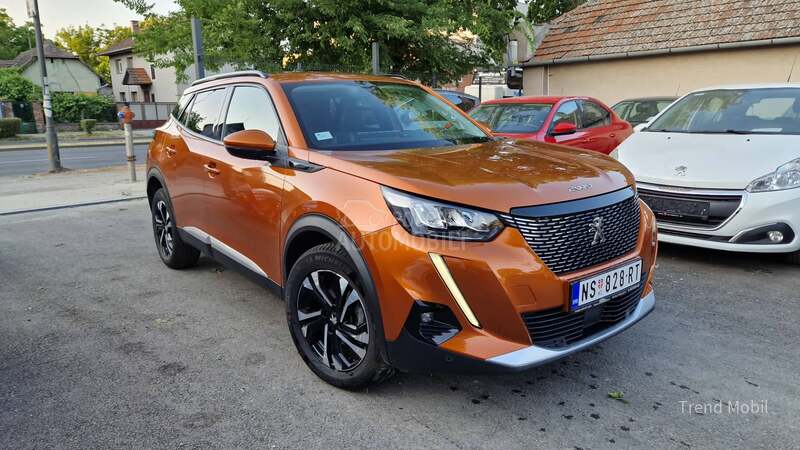 Peugeot 2008 1.2 Aluure