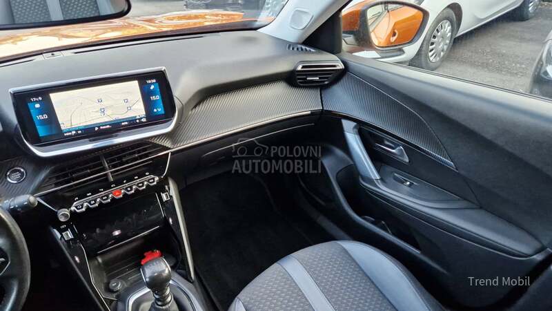 Peugeot 2008 1.2 Aluure