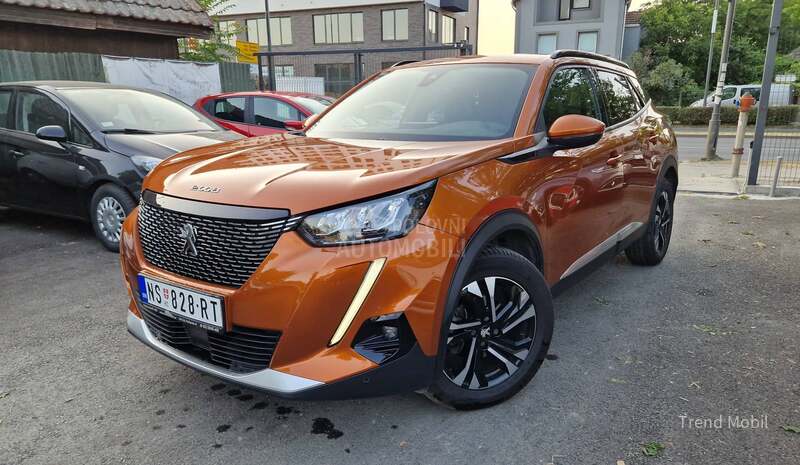 Peugeot 2008 1.2 Aluure