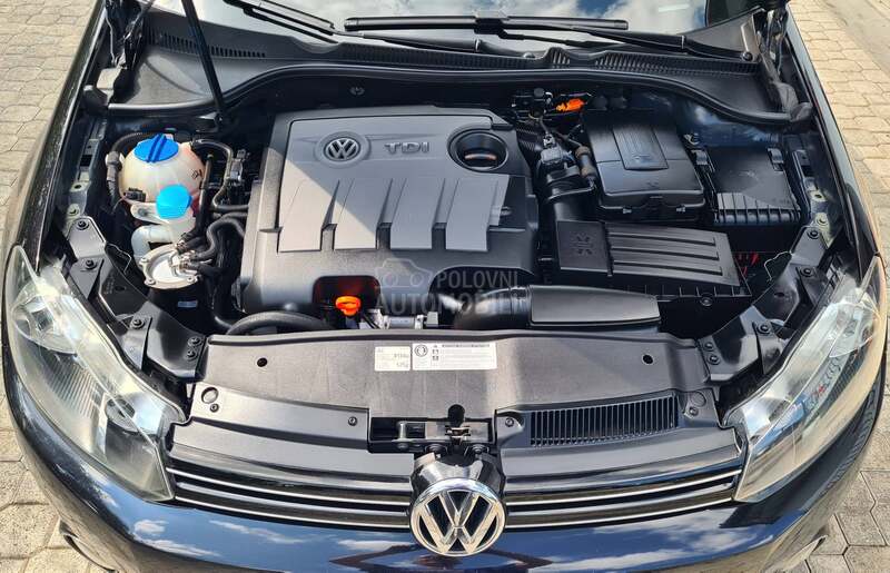 Volkswagen Golf 6 1.6TDI   HIGHLINE