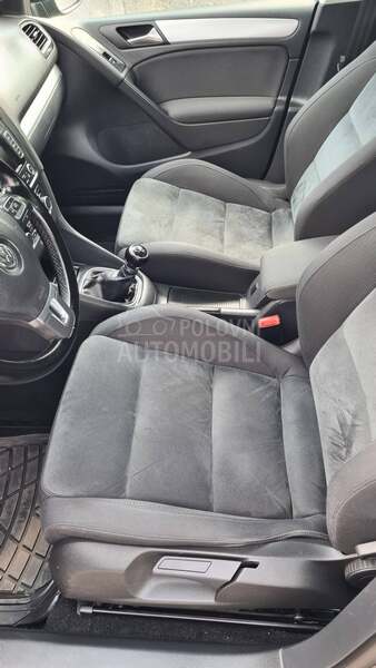 Volkswagen Golf 6 1.6TDI   HIGHLINE