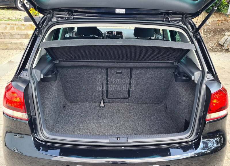 Volkswagen Golf 6 1.6TDI   HIGHLINE