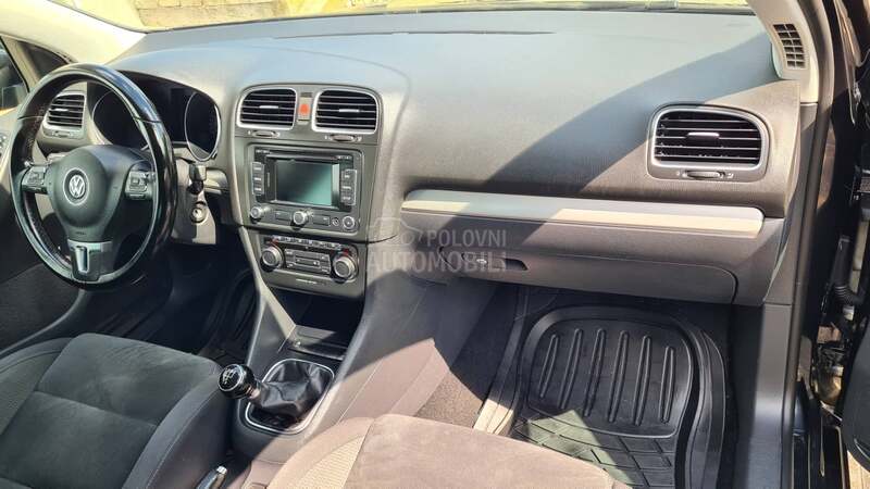 Volkswagen Golf 6 1.6TDI   HIGHLINE