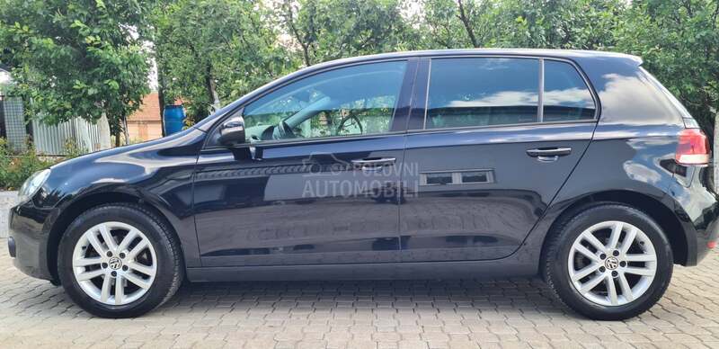 Volkswagen Golf 6 1.6TDI   HIGHLINE