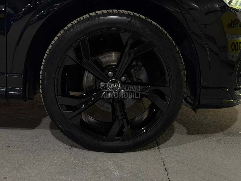 Audi Q3 2.0D/S-Line/Black/20
