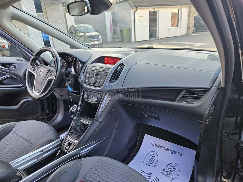 Opel Zafira O D L I C N A