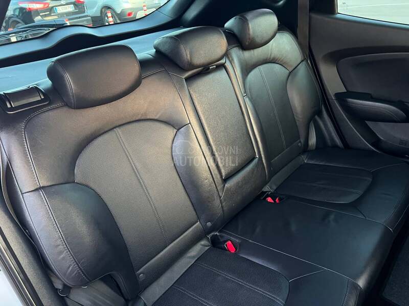 Hyundai ix35 STYLE LED/PAN/NAV...