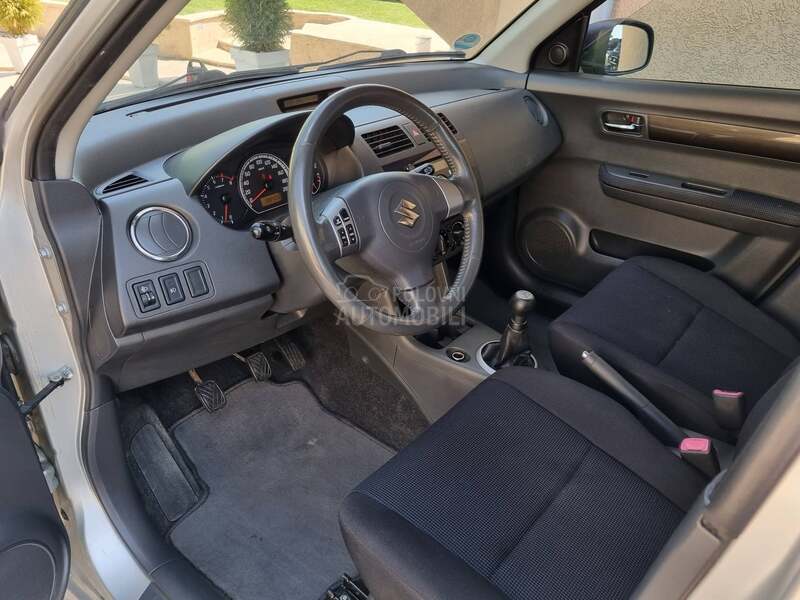Suzuki Swift 1.3b