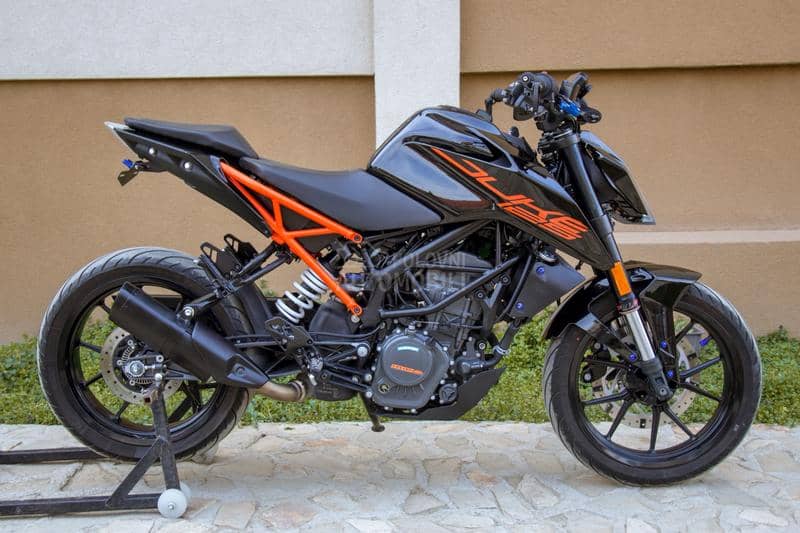 KTM Duke 125 CH A1