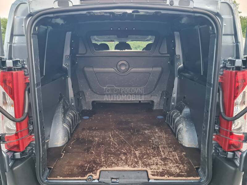 Peugeot Expert LONG KOMBINOVANI
