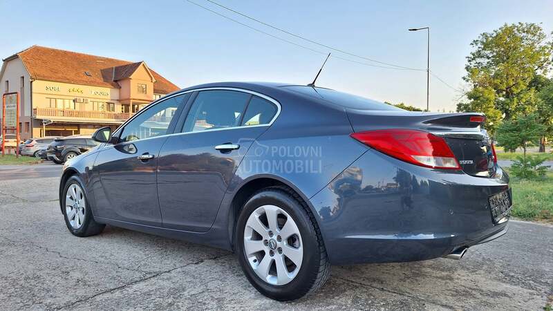Opel Insignia COSMO