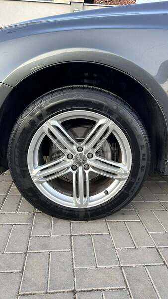 Audi Q5 s line tekst