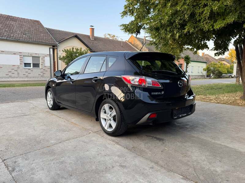 Mazda 3 1.6 CE Sport