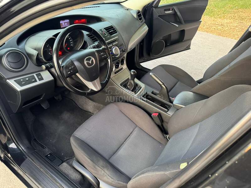 Mazda 3 1.6 CE Sport