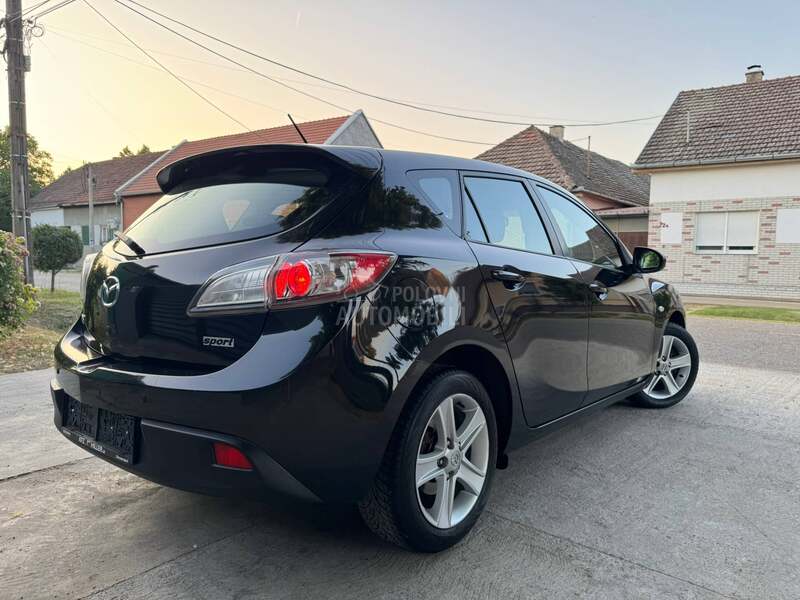 Mazda 3 1.6 CE Sport