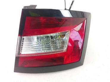 Stop svetlo desno hečbek za Škoda Fabia od 2015. do 2022. god.