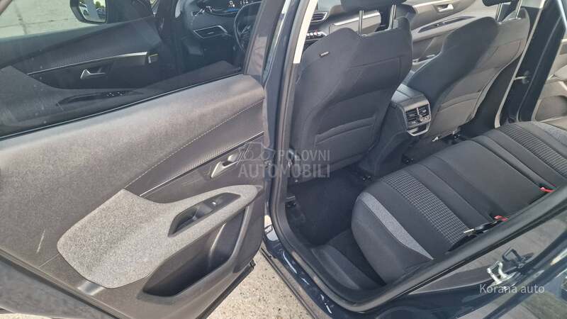Peugeot 3008 1.5 HDI ACTIVE