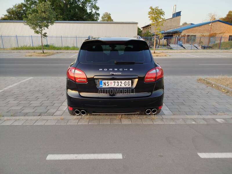 Porsche Cayenne 