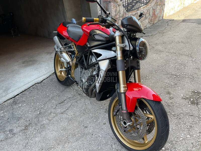 MV Agusta 750 brutale