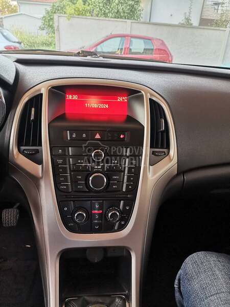 Opel Astra J 1.7 CDTI