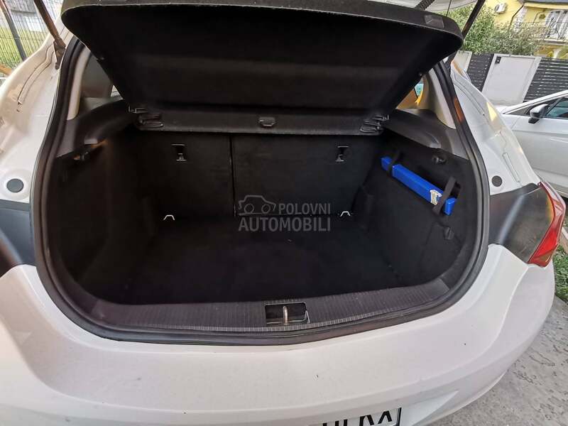 Opel Astra J 1.7 CDTI
