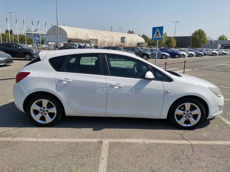 Opel Astra J 1.7 CDTI