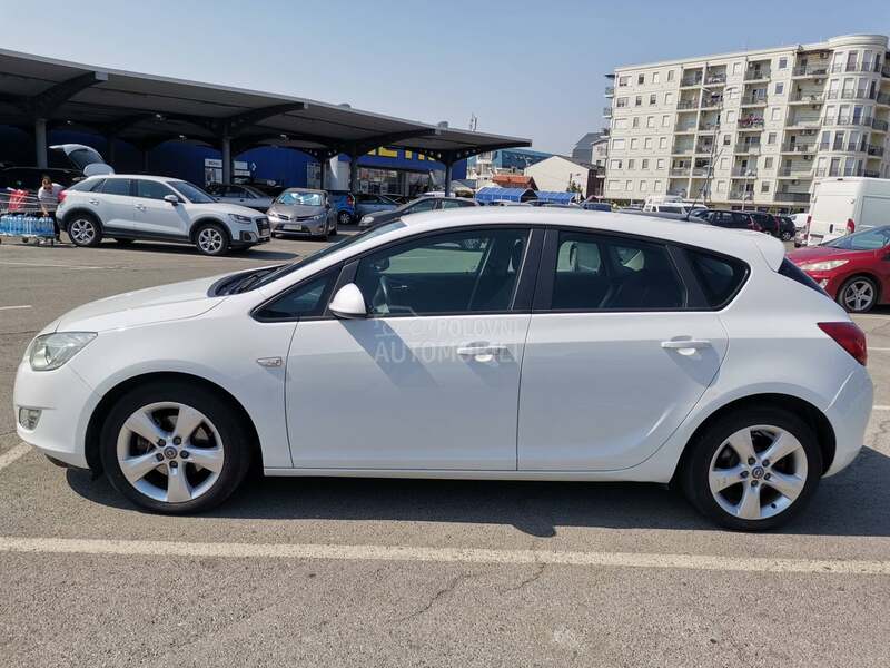Opel Astra J 1.7 CDTI