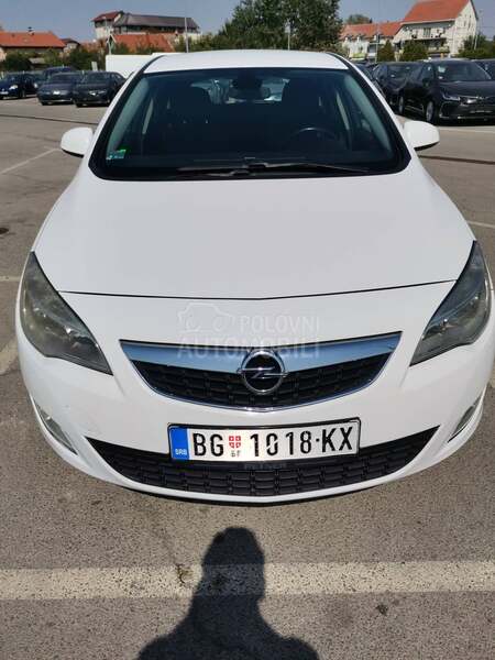 Opel Astra J 1.7 CDTI