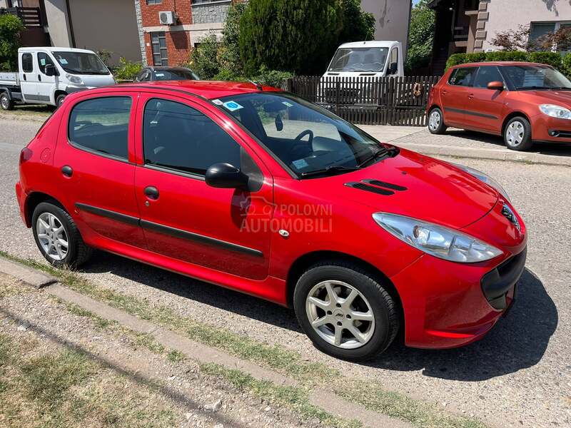 Peugeot 206 plus 5.5.0.0.0.K.M.