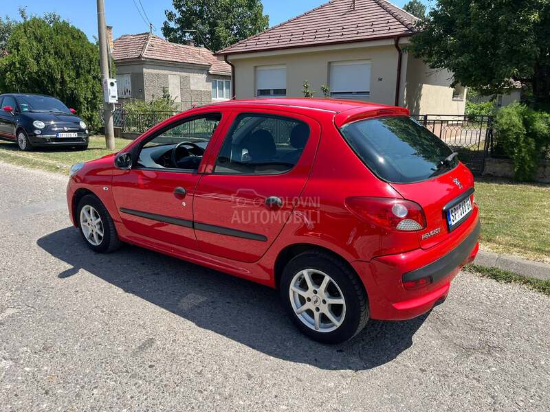 Peugeot 206 plus 5.5.0.0.0.K.M.
