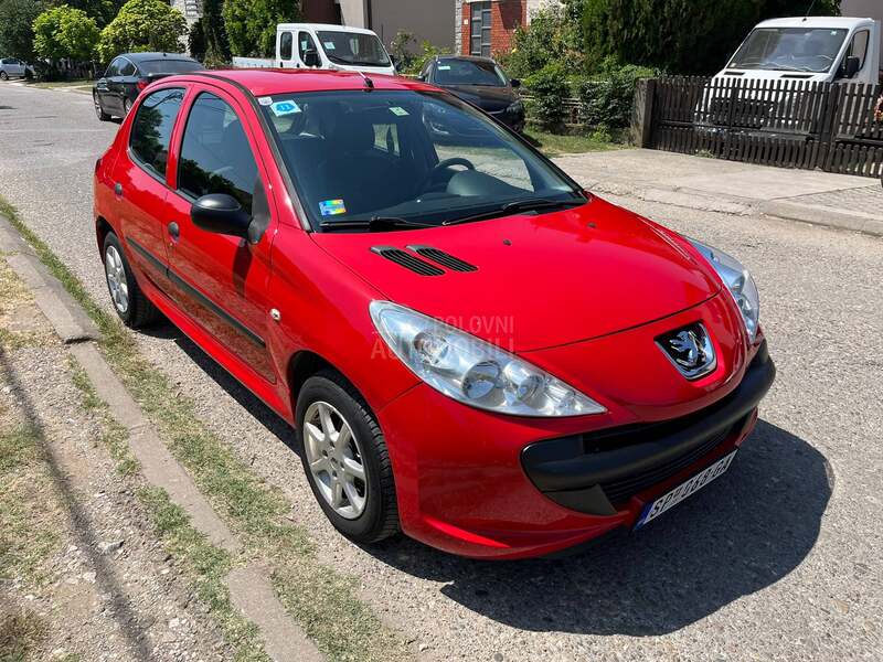 Peugeot 206 plus 5.5.0.0.0.K.M.