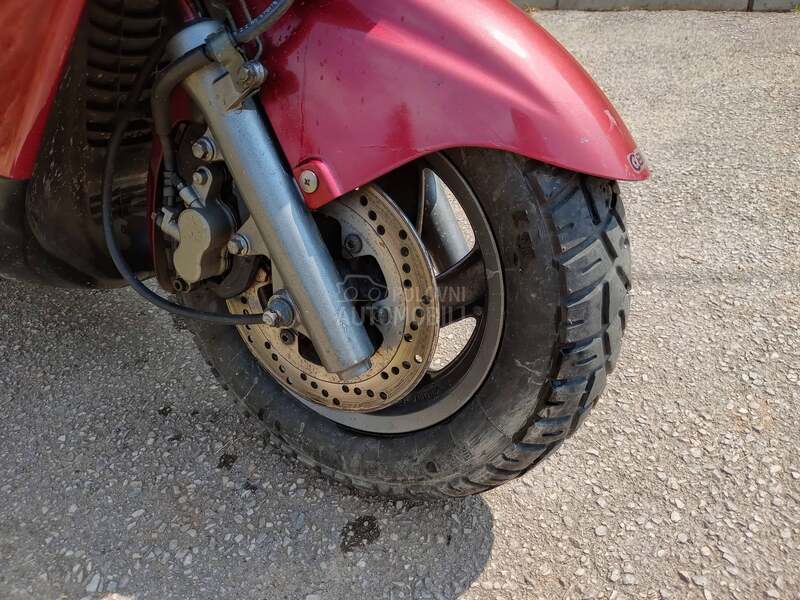 Yamaha Majesty 250