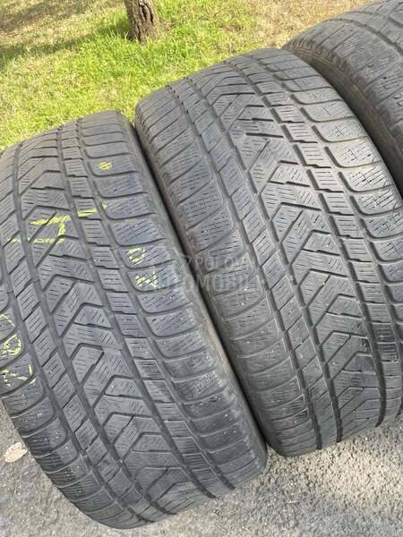 Pirelli 285/40 R21 Zimska