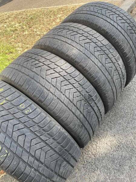 Pirelli 285/40 R21 Zimska