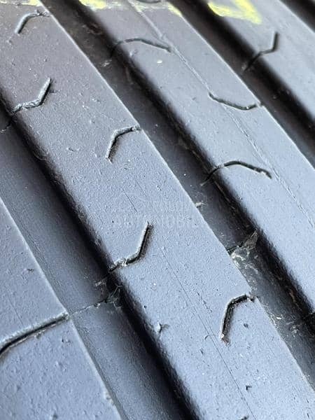 Continental 215/60 R17 Letnja