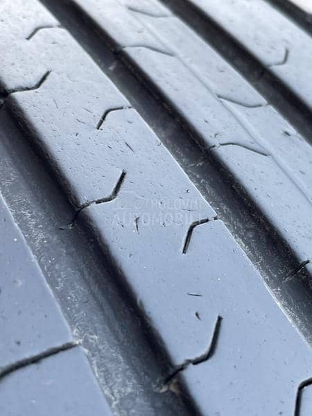 Continental 215/60 R17 Letnja