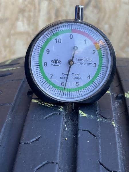 Continental 215/60 R17 Letnja